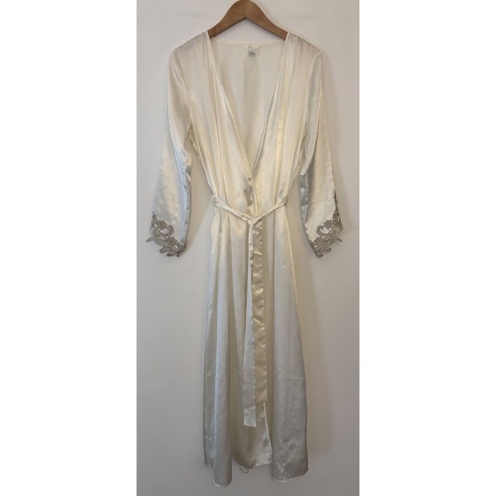 Flora Nikrooz Satin Ivory Belted Robe Gown Size S/M Lace Bridal Luxe Loungewear